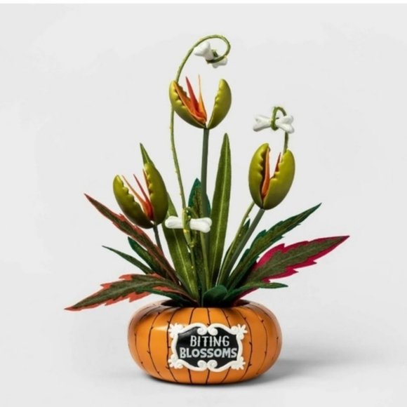 Target Other - Hyde and Eek Target Biting Blossoms Halloween Decoration